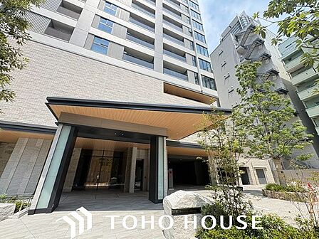 建物に対して高い耐震性・耐久力に基づく信頼こそが、まずは快適な住まいの大前提。長年の経験と試行錯誤から生まれた様々な技術が、堅牢なすまいづくりを実現します。