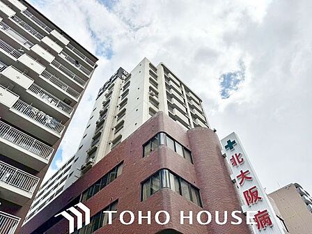 住む人を映し出す洗練された佇まいは、いつまでも輝き続けながらいつしか街の風景に溶け込んでいきます。