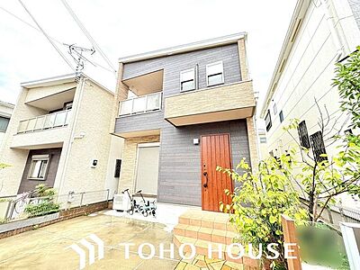 外観：住まい探しは街探し。みんなが街探しのポイントにしているのは何？　第1位は過半数が支持した納得の 『交通の利便性』。続いて3割以上の人が『住環境』と『公園、緑地の充実』です。