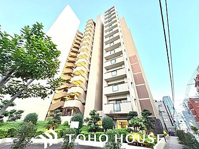 外観:手入れの行き届いたマンションは、住み心地も良く、資産価値も維持されます。マンションではまず、外壁やエントランスなどの共用部分の維持管理がポイント。 外観:手入れの行き届いたマンションは、住み心地も良く、資産価値も維持されます。マンションではまず、外壁やエントランスなどの共用部分の維持管理がポイント。