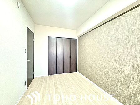 明るく健やかな成長を見守る子供部屋。勉強に集中できる静かな環境と、おもちゃをしまえる充実した収納を確保。お子様の個性に合わせて、様々なお部屋作りを楽しめます。