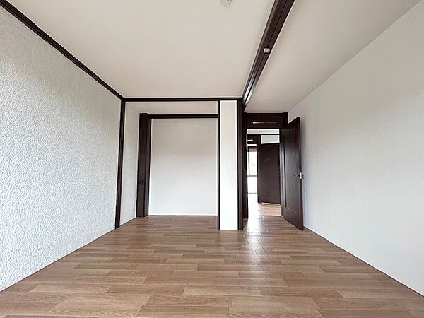 洋室を拡大表示