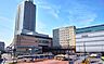 周辺：鶴見駅(JR東日本 鶴見線) JR京浜東北線「鶴見」駅まで徒歩13分。複数路線が利用できるターミナル駅で、通勤・通学の選択肢が広がります。 1000m
