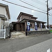 【外観】車通りが少なく、小さなお子様がいても安心♪※リフォーム後写真