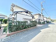 ◆外観（リフォーム後）｜どっしりとした佇まいで、家に帰るたび安心感を与えてくれます。