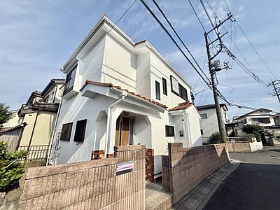 外観:◆外観|リフォームにて外観塗装を行いました。家の顔としての外観が美しいのは魅力的ですね 外観:◆外観|リフォームにて外観塗装を行いました。家の顔としての外観が美しいのは魅力的ですね