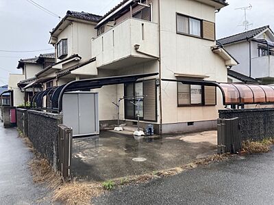 外観:南西角地で日当たり良好!(2026年7月撮影) 外観:南西角地で日当たり良好!(2026年7月撮影)