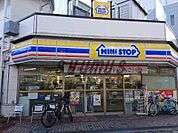 ミニストップ 西新宿山手通り店 576m