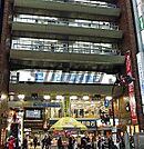 紀伊國屋書店　新宿店 2683m