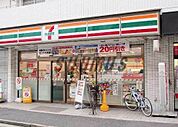 セブン-イレブン 代々木上原駅前店 681m
