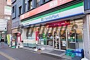 ファミリーマート 四谷三丁目交差点東店 1128m