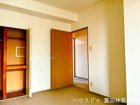 洋室