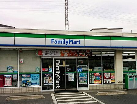 ファミリーマート川口戸塚東店