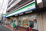 ファミリーマート　川名駅前店