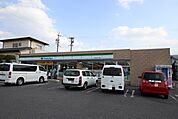 ファミリーマート　守山向台二丁目店