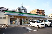 ファミリーマート　守山小幡南店