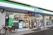 ファミリーマート　名古屋中小田井店