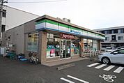 ファミリーマート　中川太平通二丁目店