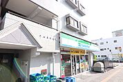 ファミリーマート　ナカムラ伝馬町店