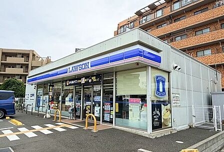 ローソン 町田鶴間三丁目店 280m