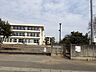 周辺：大泉町立南小学校 910m