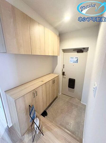 ■玄関■明るく開放感のある玄関がご家族を優しく迎えます毎日の始まりと帰宅が心地よく感じられる空間です