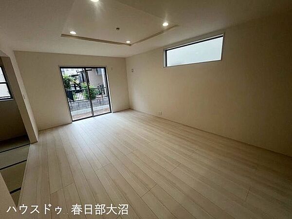 リビング/ダイニングを拡大表示
