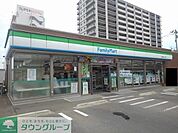 ファミリーマート名取美田園二丁目店 徒歩6分。 460m