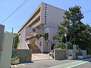 草加市立瀬崎中学校 550m