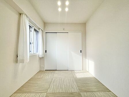 井草の香りがやすらぎを与えます。モダンな和の空間。