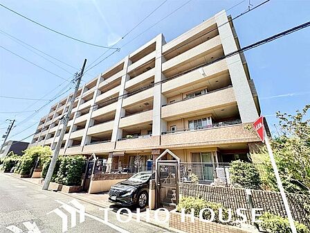 住む人がいつまでも心地良さを感じ続けられる多様な住空間を創造します。
