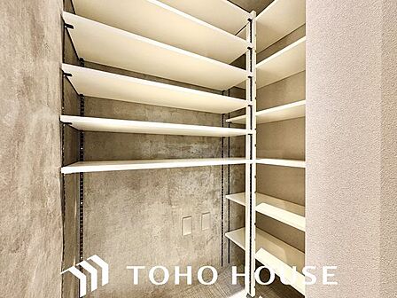 清潔感のある空間を保てるようシューズクローゼットを設けてますので、玄関を綺麗な空間に纏めます。