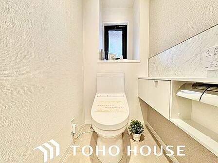 毎日使う場所だからこそ、使い勝手を考慮しました。白を基調に、飽きのこない空間に。