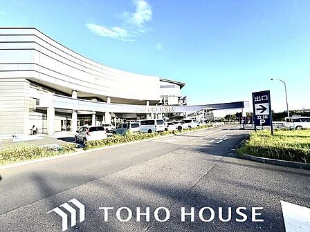 ブルーベリーエアポートウォーク名古屋店 1300m