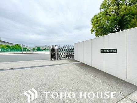 刈谷市立刈谷東中学校 950m