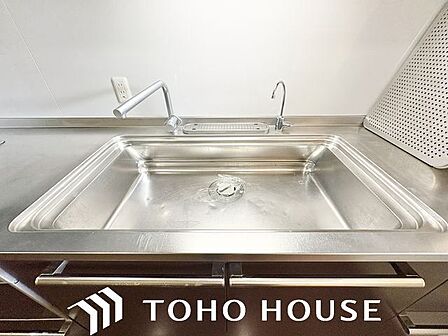 大きな調理器具や食器類もゆったり洗える大型シンクが嬉しいですね。