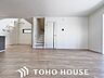 リビング/ダイニング：会話が弾むリビング、料理が愉しくなるキッチン。家は、ただ生活する場ではなく、暮らしを愉しく、快適に。