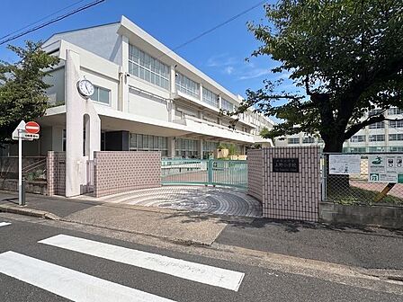 名古屋市立上野小学校 1200m