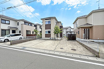 外観:2026年7月に水回り全てリフォーム完了!全室クロス張替え済み♪現地(2026年7月)撮影 外観:2026年7月に水回り全てリフォーム完了!全室クロス張替え済み♪現地(2026年7月)撮影