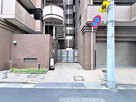 自転車出入口