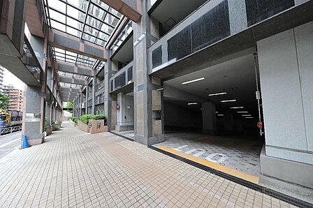 駐車場出入口
