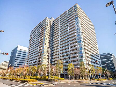 外観 三井不動産レジデンシャル旧分譲の全693邸の大規模マンションです。
