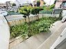 その他：1階ならではの専用庭。