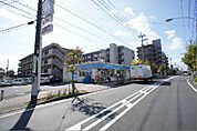 ローソン 伊勢原東大竹店（175m）