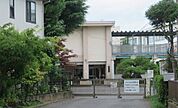 茅ヶ崎市立茅ヶ崎小学校（998m）