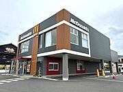 マクドナルドまで1400m