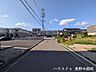 外観：前面道路含む現地写真