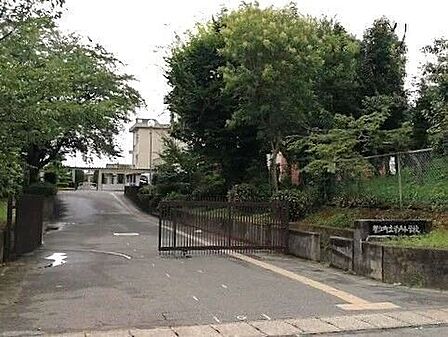 蟹江町立学戸小学校 600m