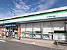 周辺：ファミリーマート 蟹江源氏四丁目店 610m