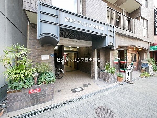 建物エントランス